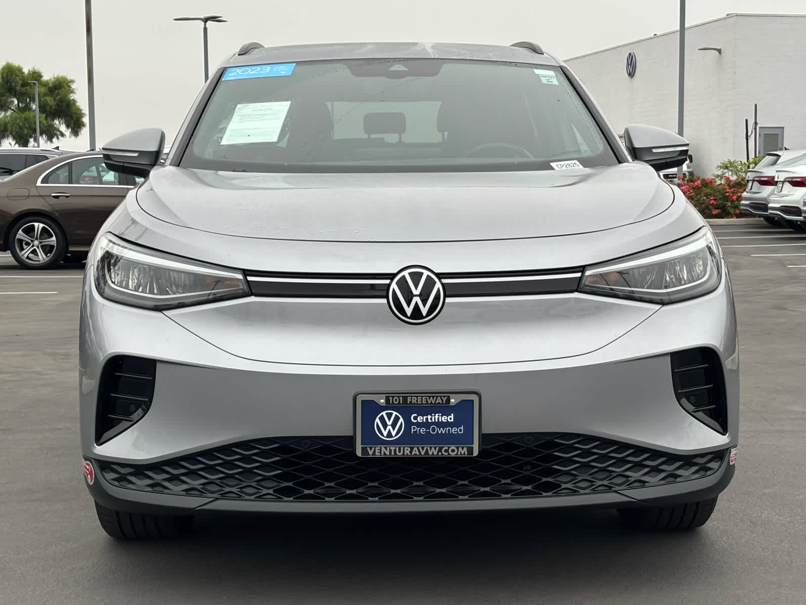 2023 Volkswagen ID.4 Pro photo 8