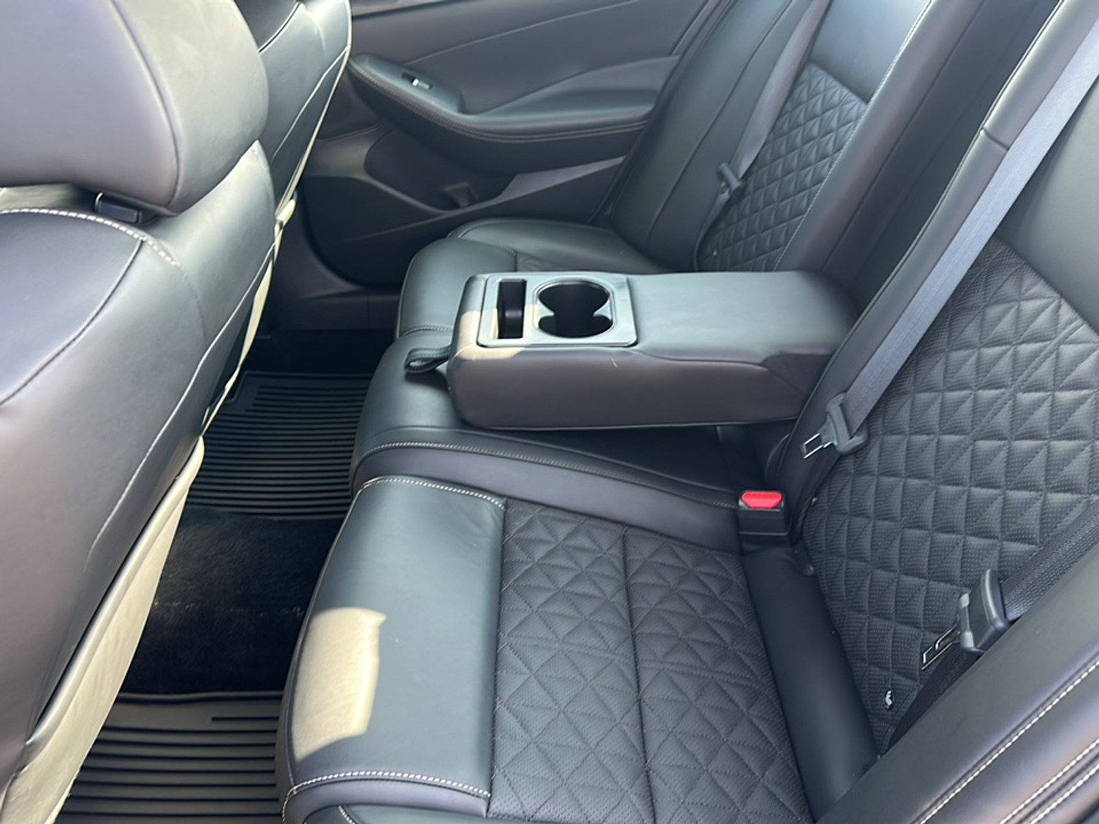 2019 Nissan Maxima Platinum photo 3