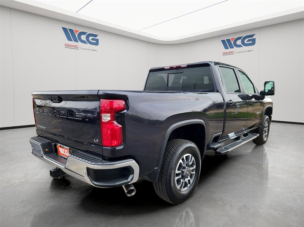 2024 Chevrolet Silverado 2500HD LT photo 2