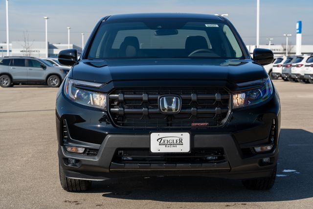 2026 Honda Ridgeline Sport photo 2
