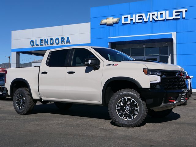 2026 Chevrolet Silverado 1500 ZR2's photo