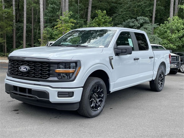 2025 Ford F-150 STX photo 2