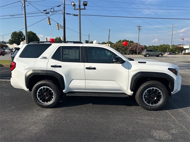 2025 Toyota 4Runner TRD Off-Road photo 2