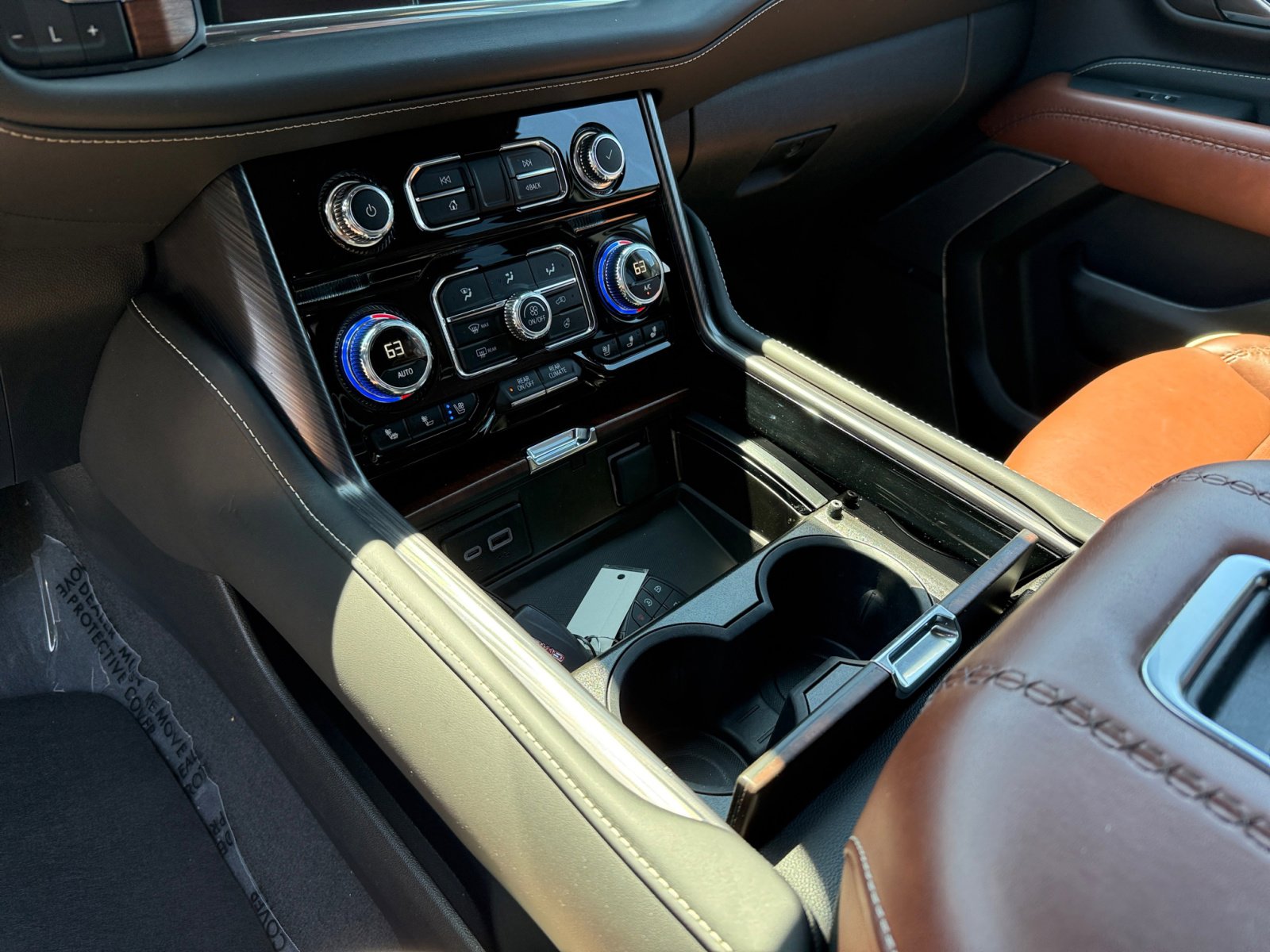 2024 Gmc Yukon Denali Ultimate photo 13