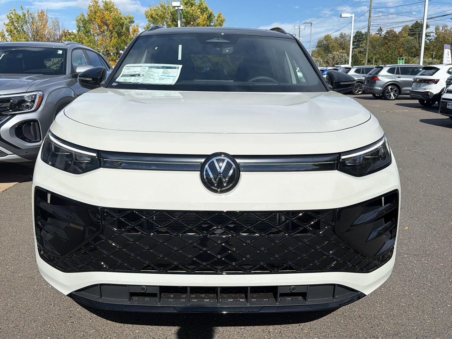 2025 Volkswagen Tiguan SE R-Line Black photo 6