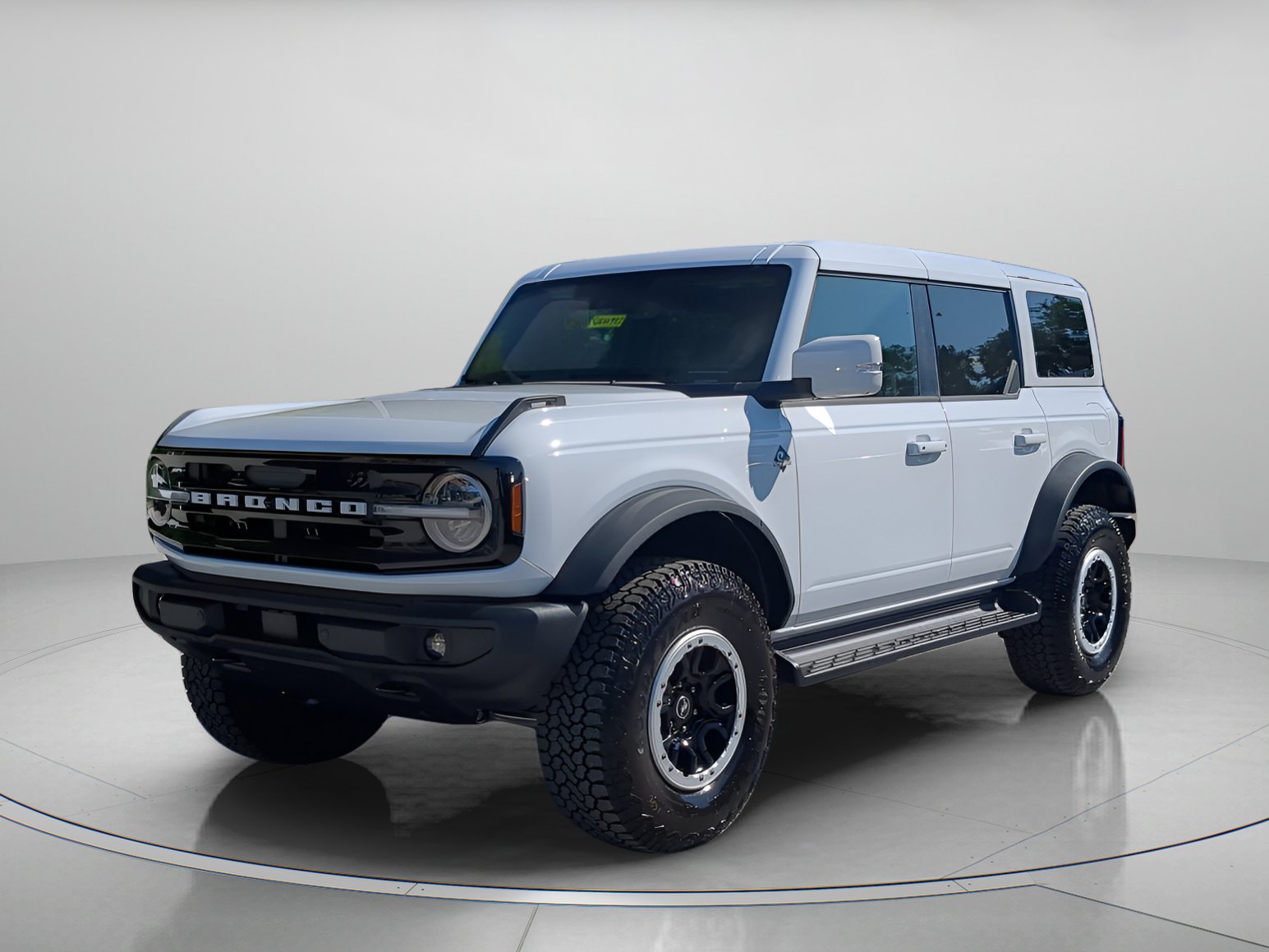 2025 Ford Bronco 4-Door Outer Banks's photo