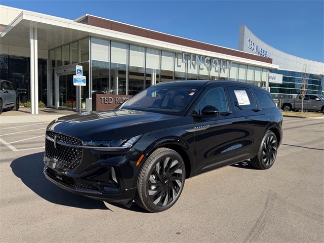 2025 Lincoln Nautilus Reserve's photo