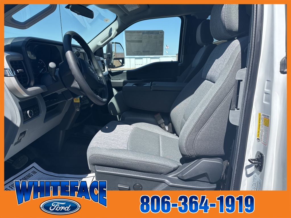 2025 Ford F-350 XLT photo 21