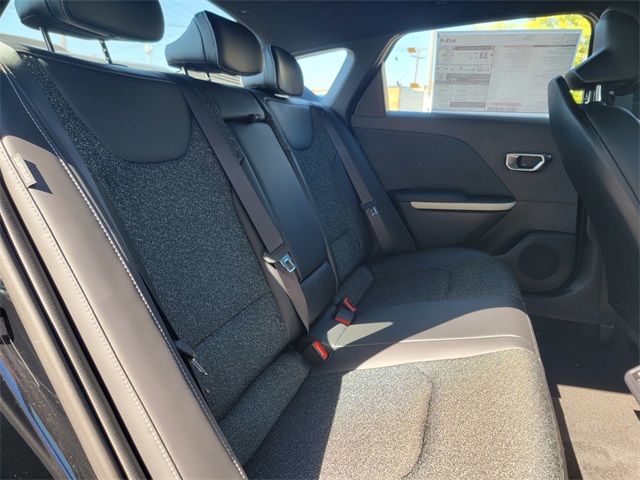 2025 Kia K4 GT-Line photo 14