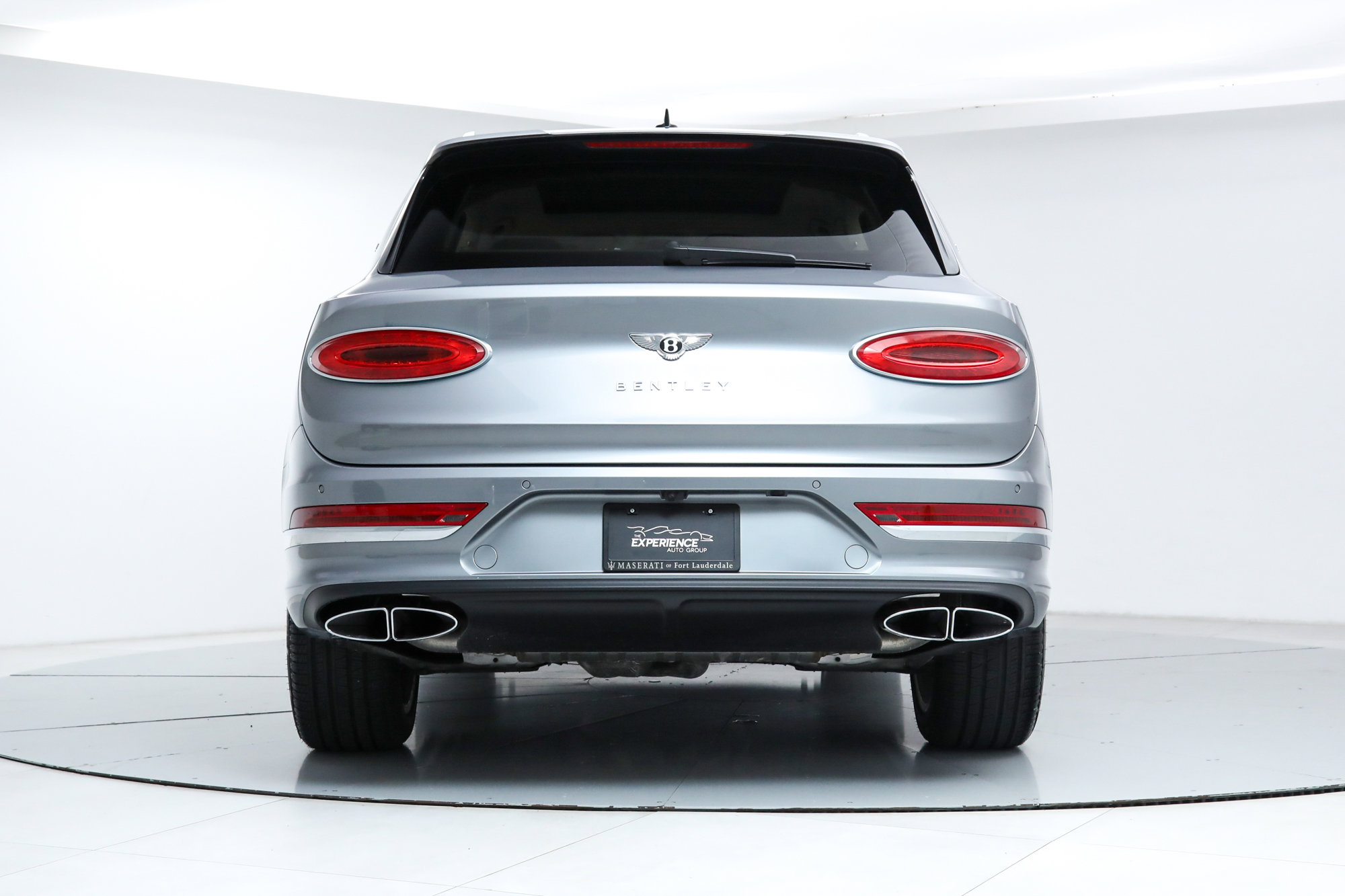 2022 Bentley Bentayga V8 First Edition photo 4