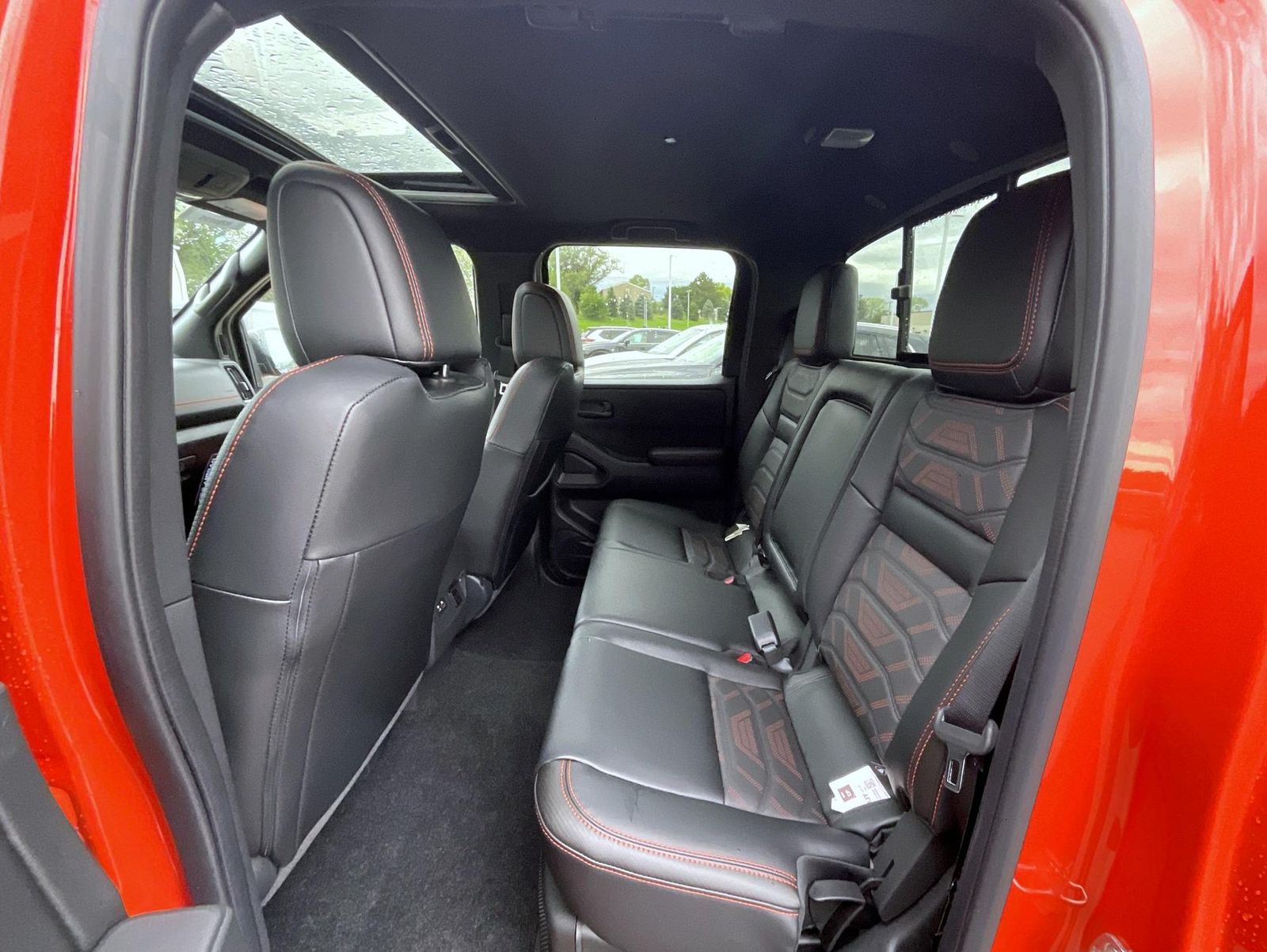 2026 Nissan Frontier PRO-4X photo 11