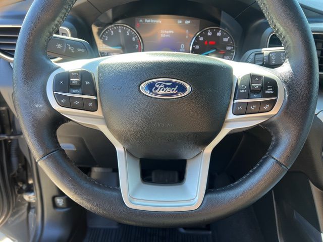 2023 Ford Explorer XLT photo 19
