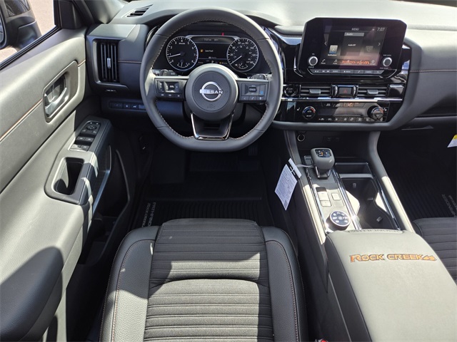 2025 Nissan Pathfinder Rock Creek photo 12