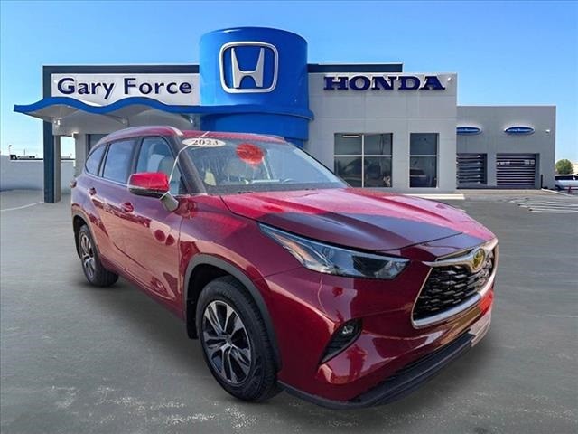 Pre-Owned 2023 Toyota Highlander XLE 4D Sport Utility in Bowling Green ...