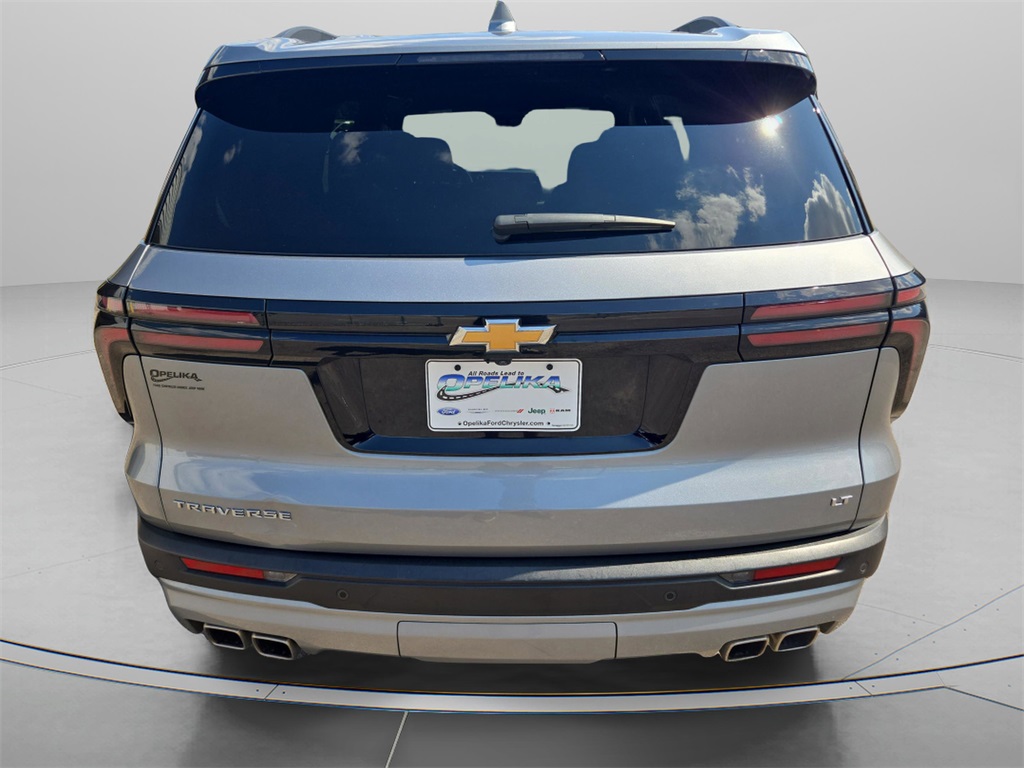2024 Chevrolet Traverse photo 5