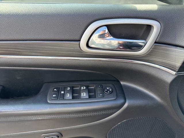 2022 Jeep Cherokee Limited photo 10