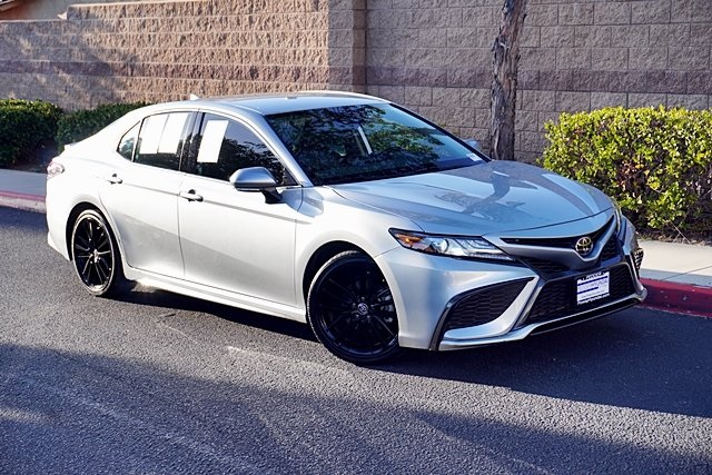 2023 Toyota Camry XSE photo 2