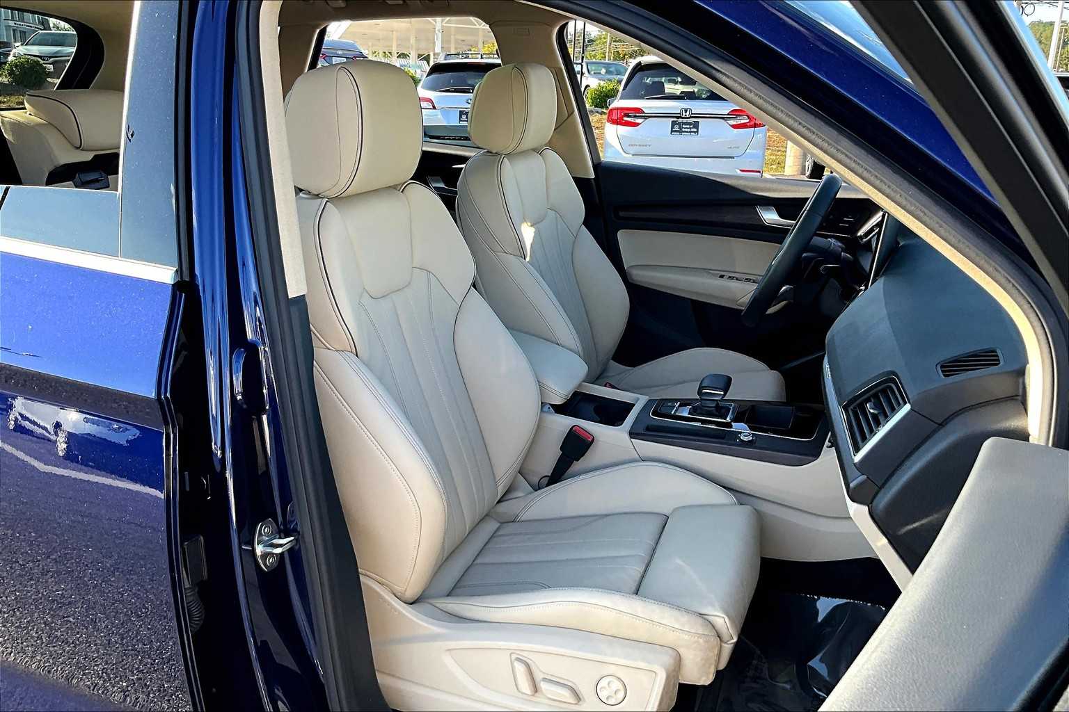2024 Audi Q5 S line Premium photo 8