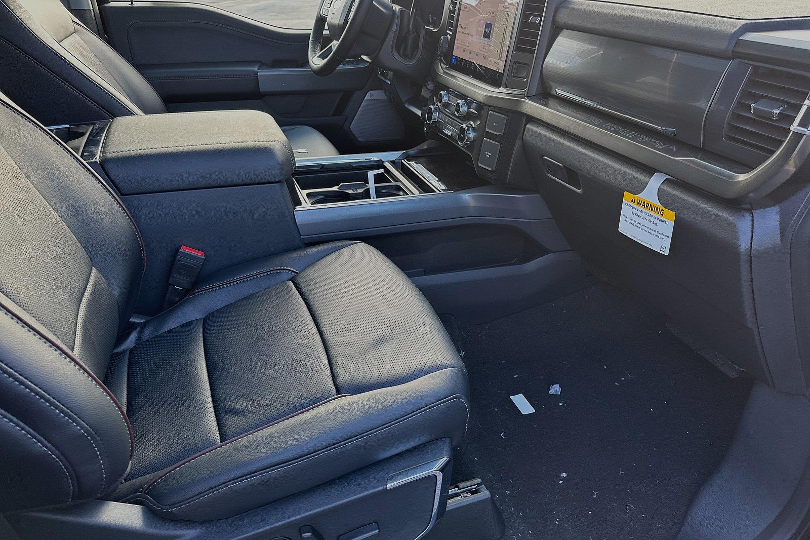 2024 Ford F-350 Lariat photo 14