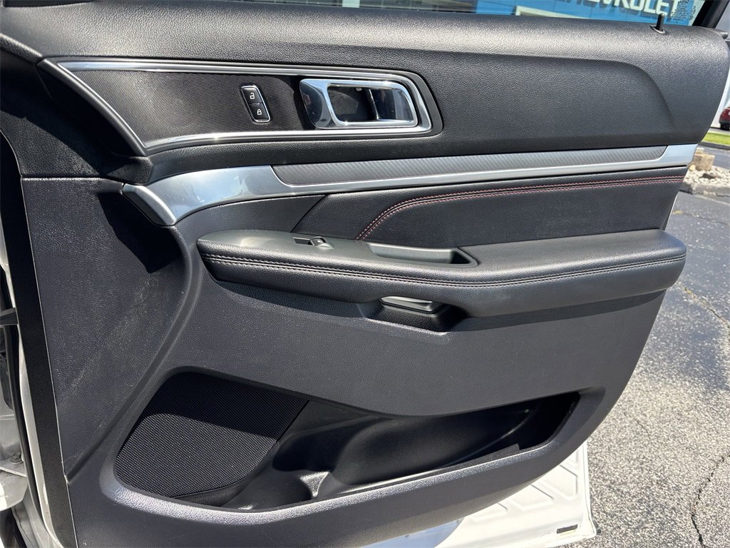 2018 Ford Explorer Sport photo 23