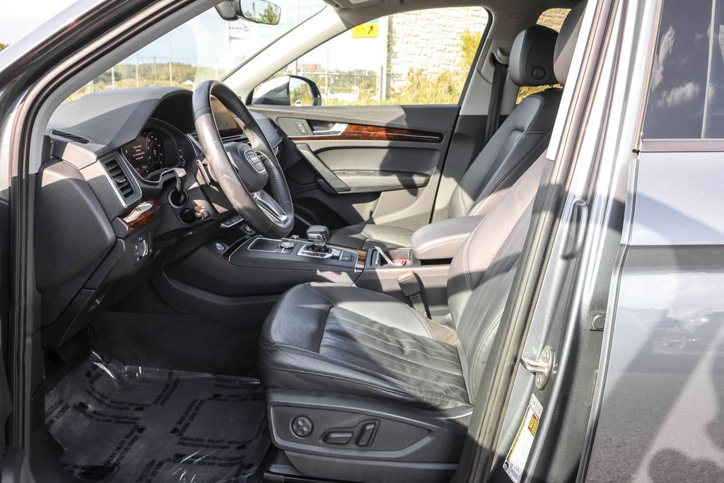 2018 Audi Q5 2.0T Premium photo 4