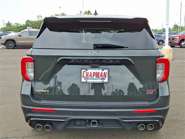 2022 Ford Explorer ST photo 2