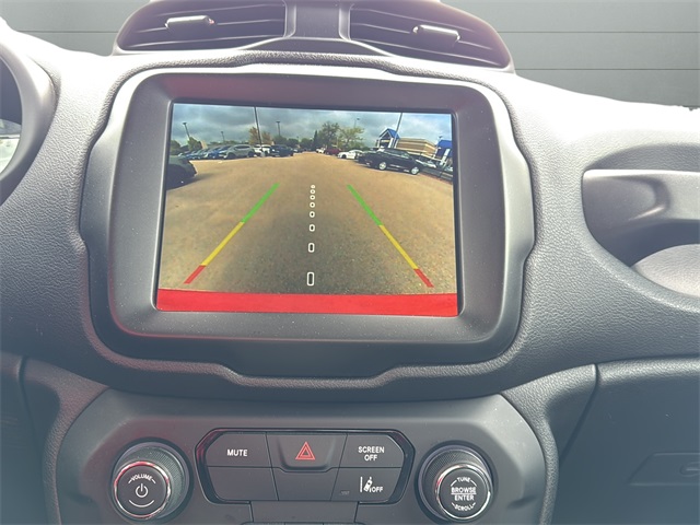 2023 Jeep Renegade Latitude Upland photo 19