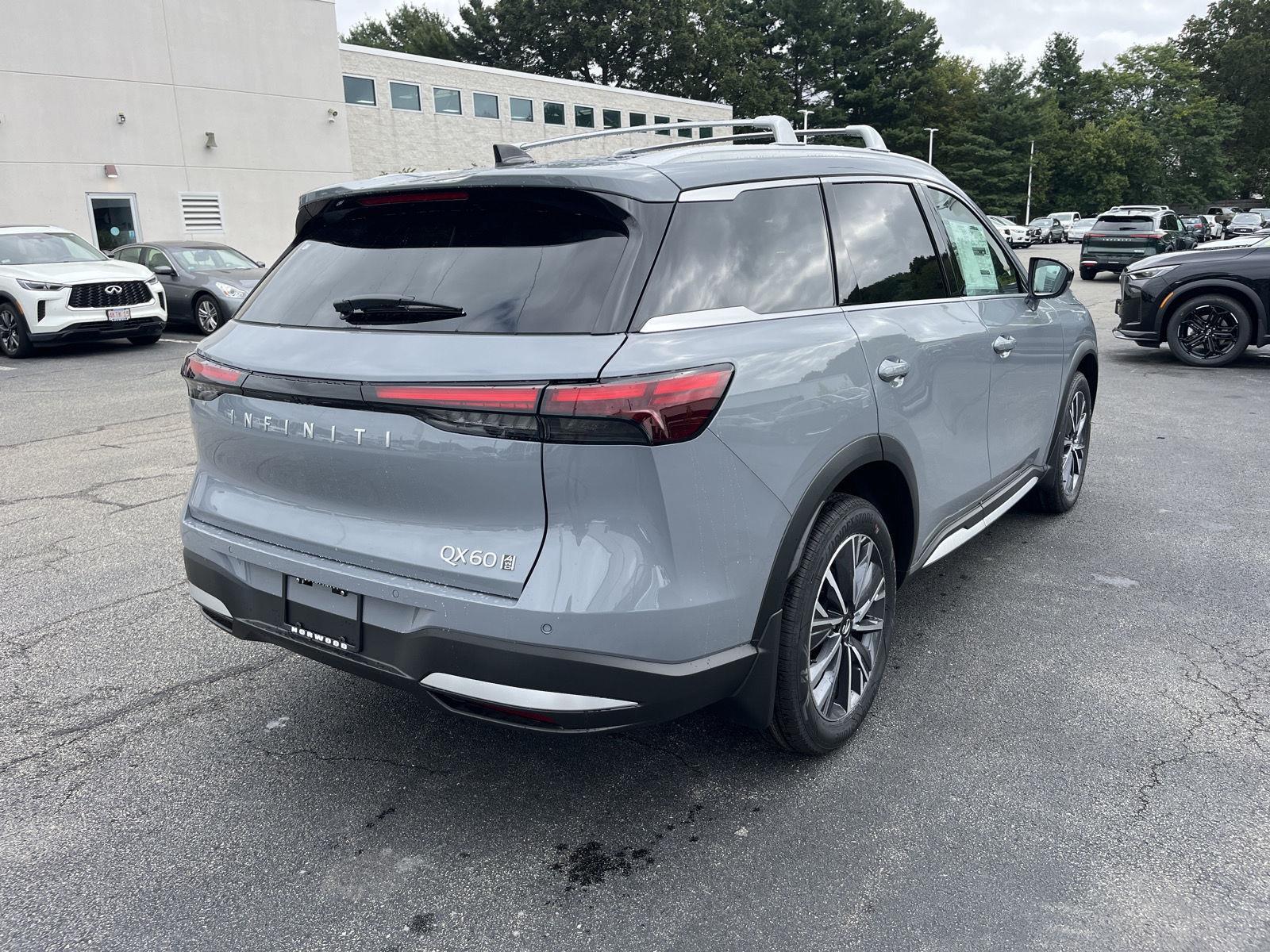 2026 Infiniti QX60 Luxe photo 3