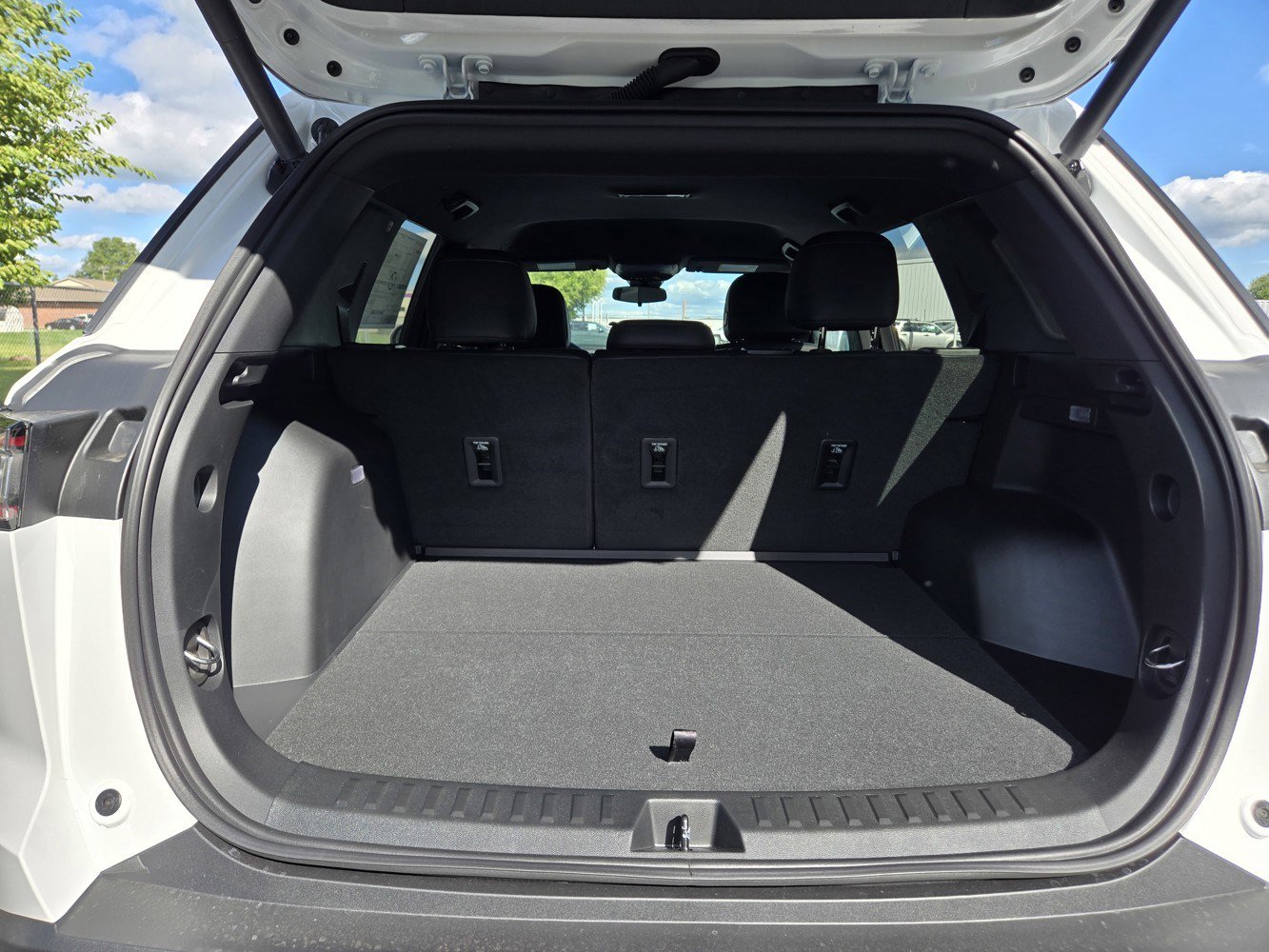 2026 Chevrolet Equinox LT photo 21
