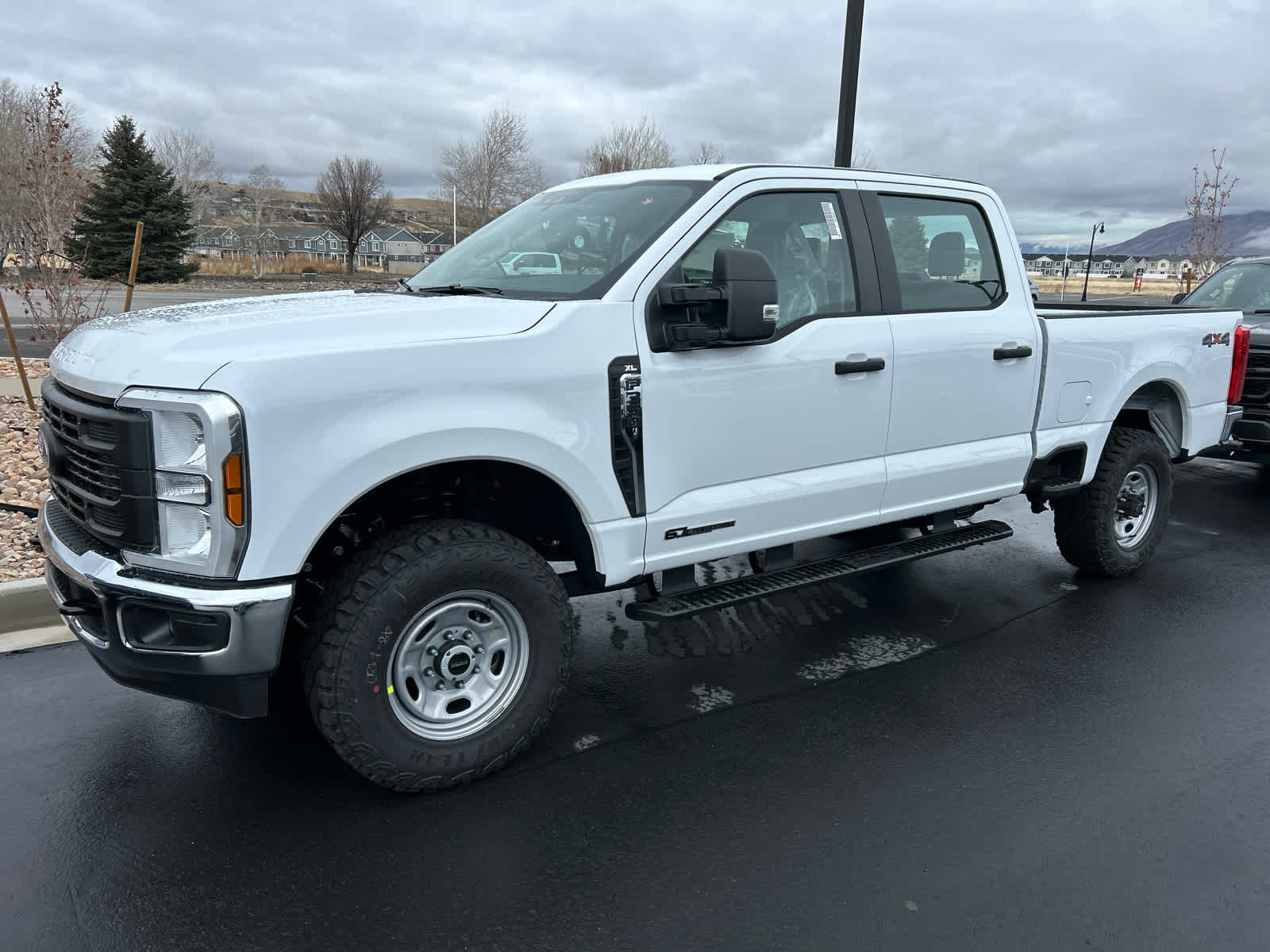 2026 Ford F-350 Super Duty XL's photo