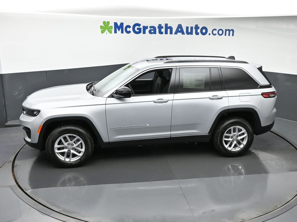 2025 Jeep Grand Cherokee Laredo X photo 17