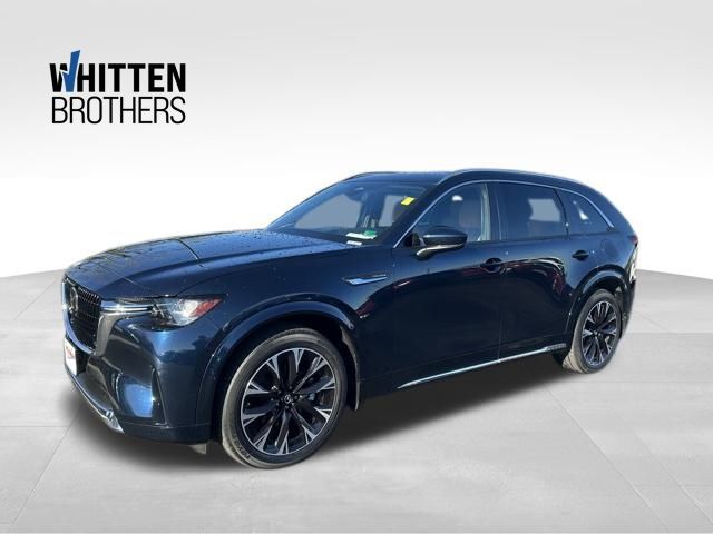 2025 Mazda CX-90 Premium Plus Package's photo