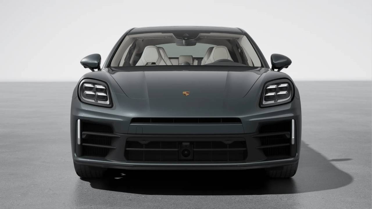 2026 Porsche Panamera E-Hybrid 4 photo 7