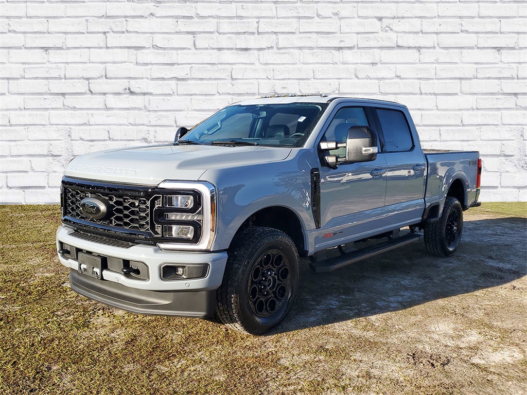 2025 Ford F-250 Lariat photo 4