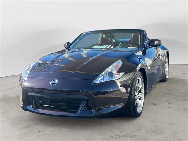 2012 Nissan 370Z Touring's photo