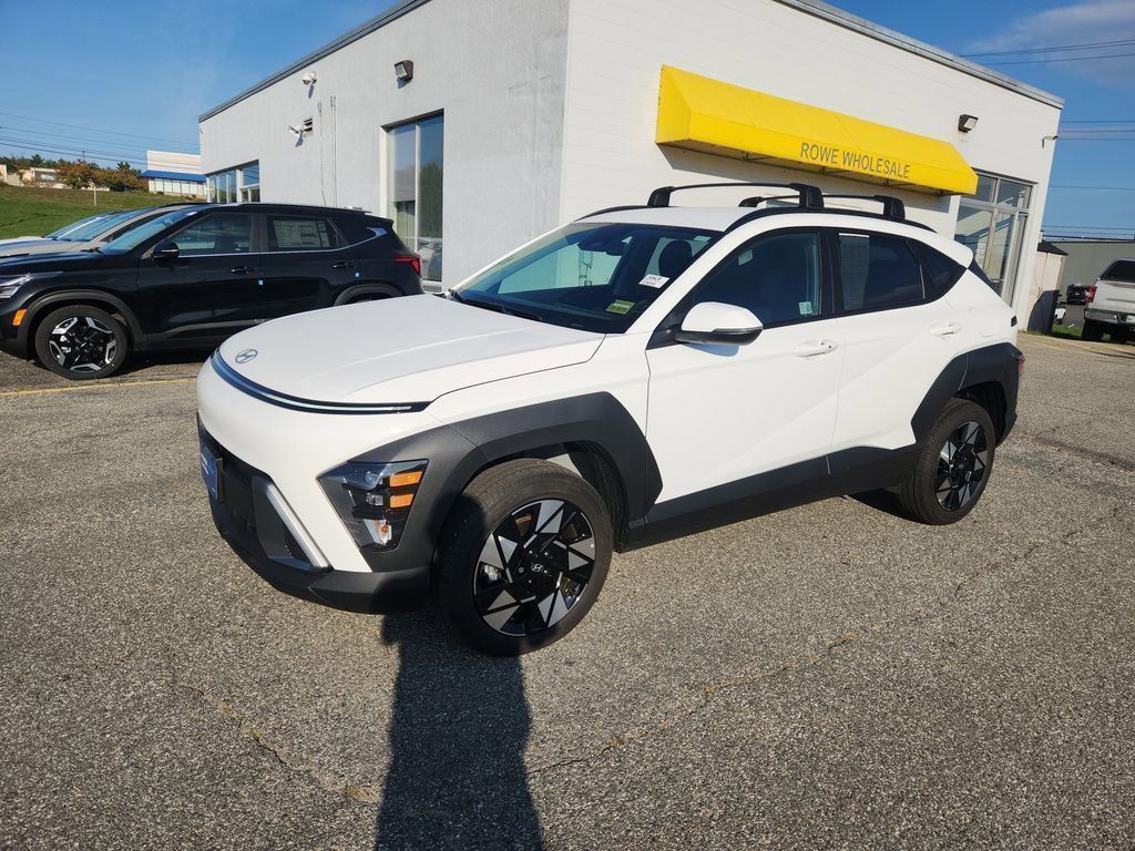 2025 Hyundai Kona SEL photo 3