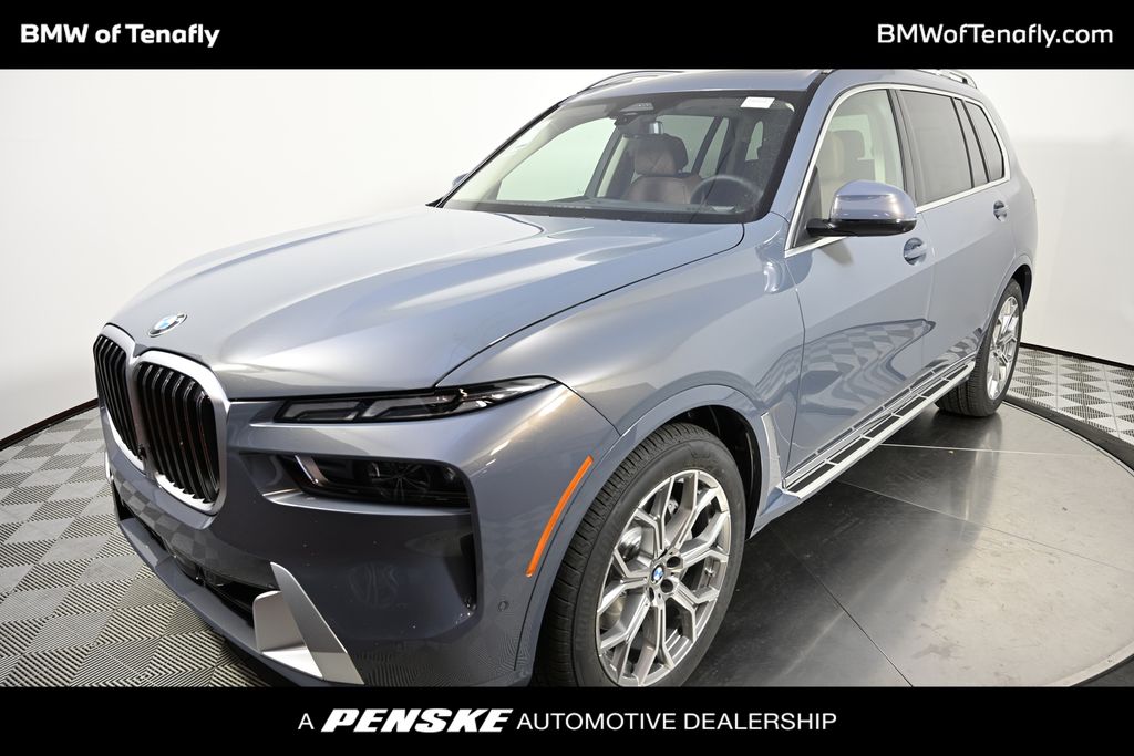 2026 BMW X7 40i's photo