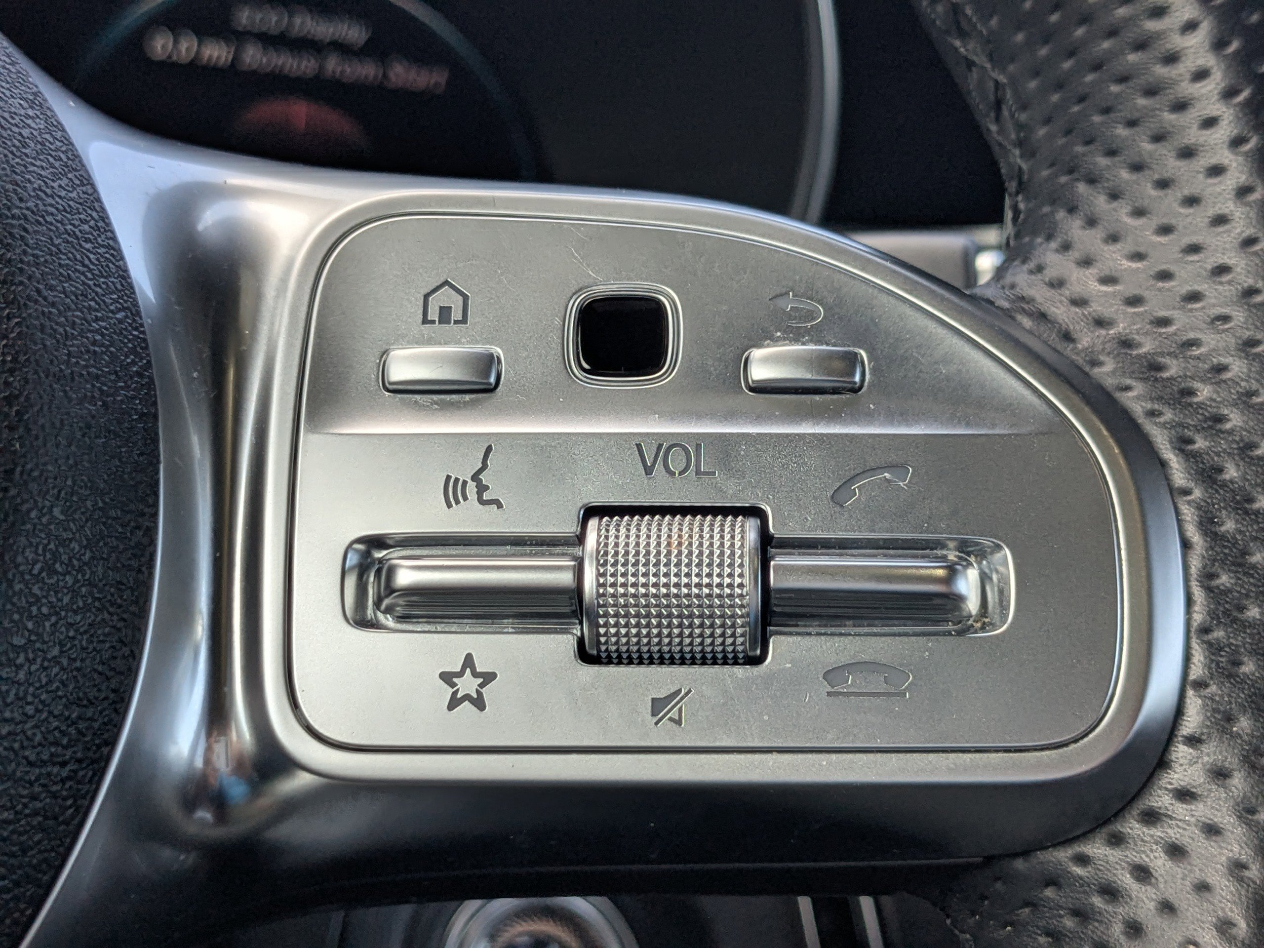2022 Mercedes Benz GLC 300 photo 22