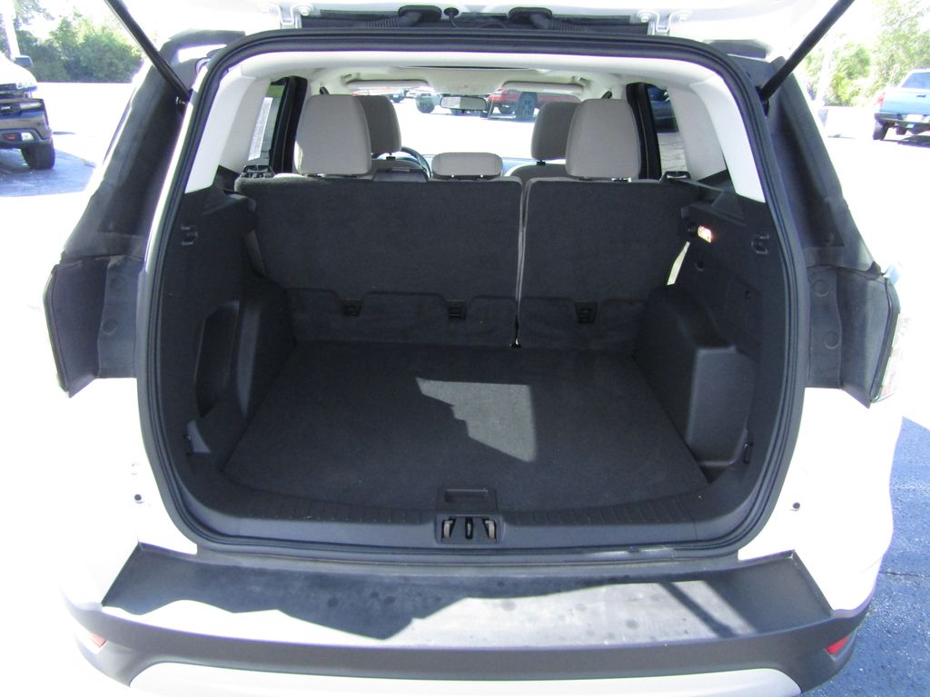 2017 Ford Escape SE photo 6