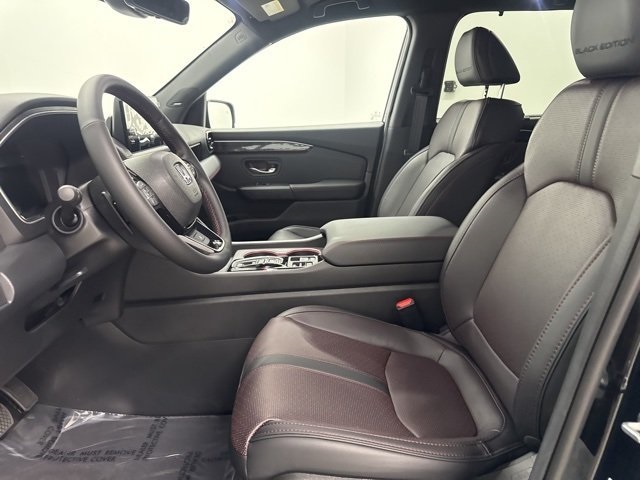 2025 Honda Pilot Black Edition photo 10