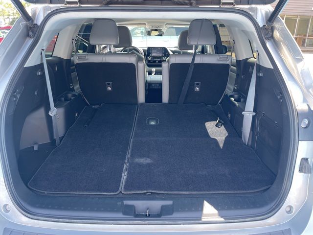 2022 Toyota Highlander XLE photo 32