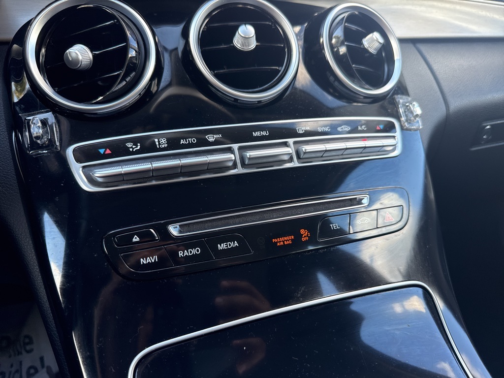 2015 Mercedes Benz C 300 4MATIC photo 16