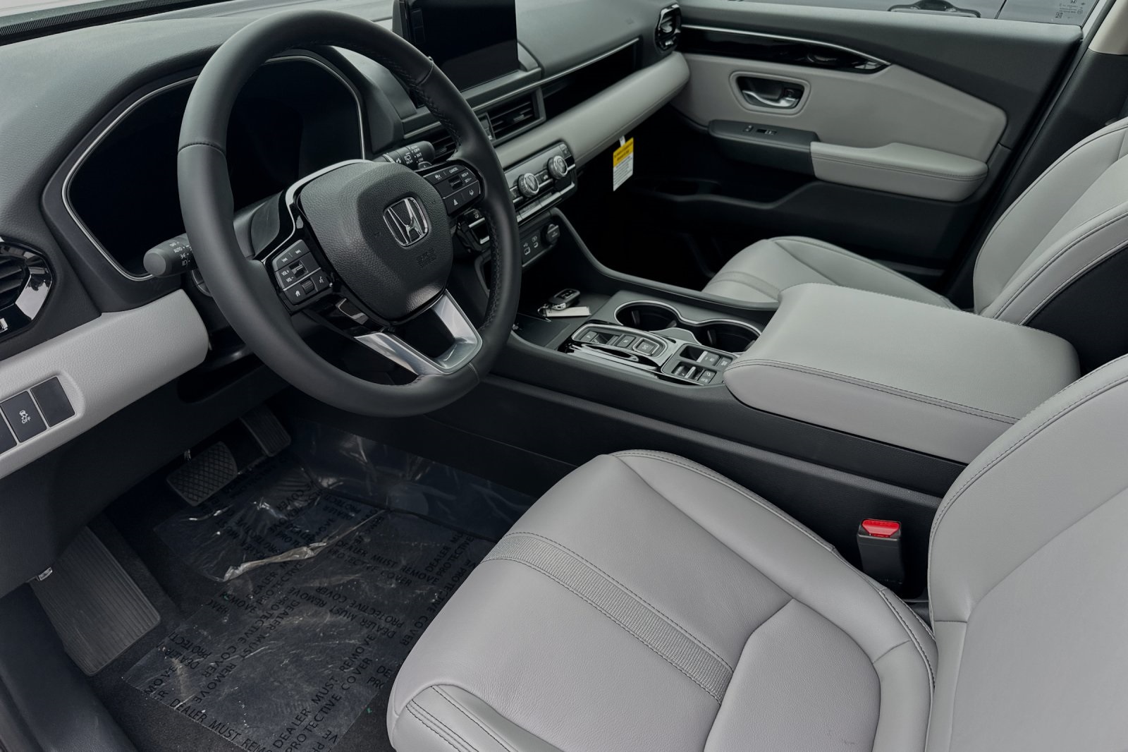 2025 Honda Pilot Touring photo 9