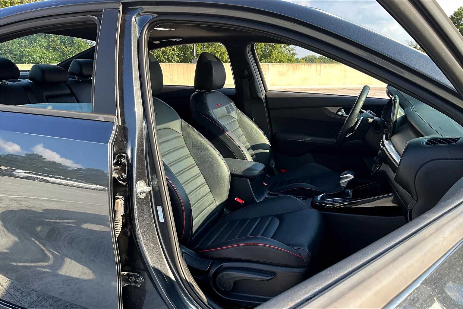 2024 Kia Forte GT photo 7