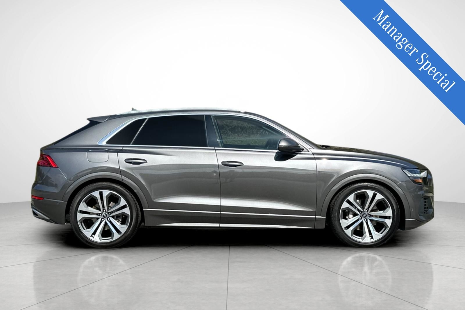 2022 Audi Q8 55 Prestige photo 29