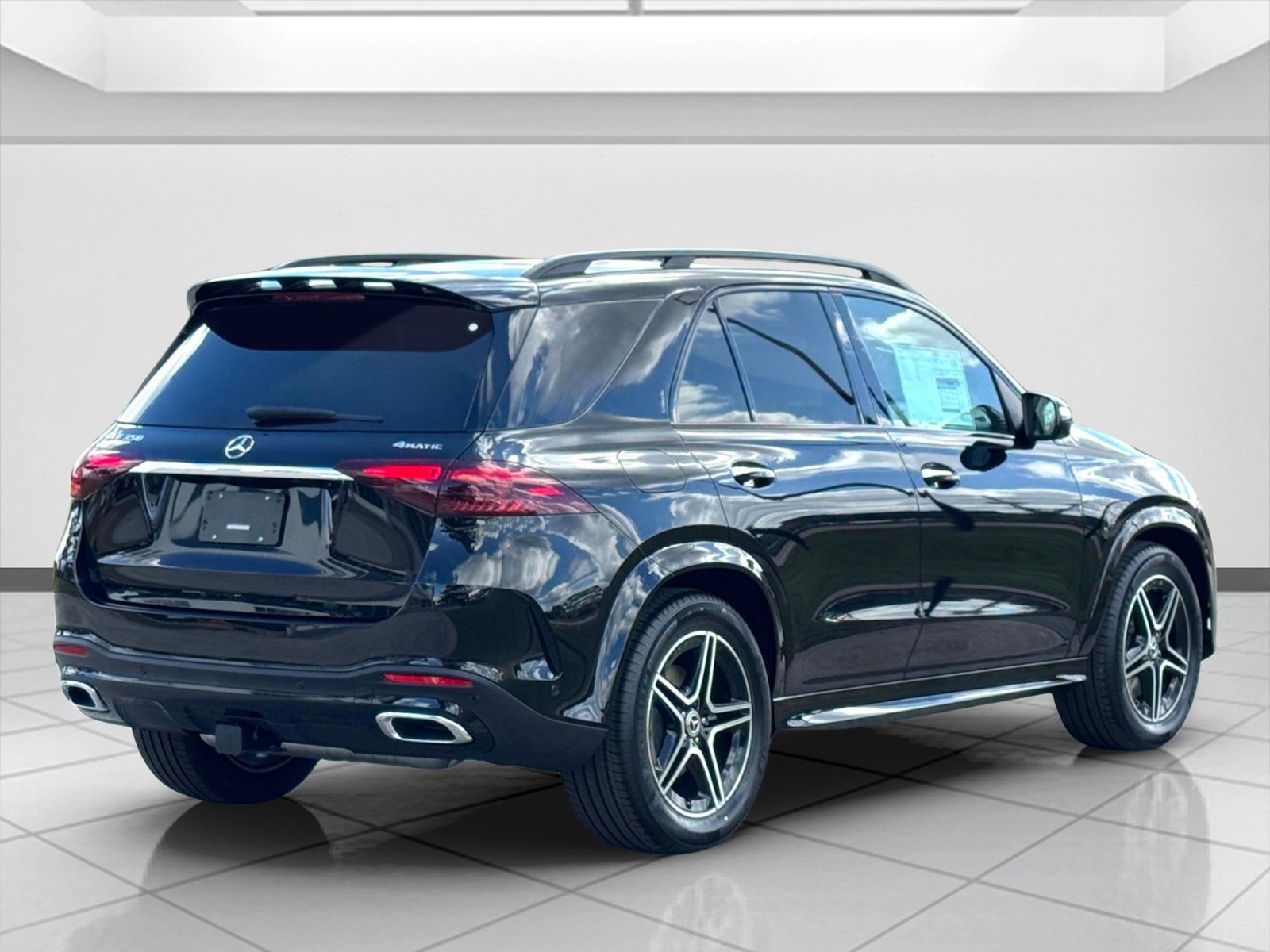 2026 Mercedes Benz GLE 350 4MATIC photo 3