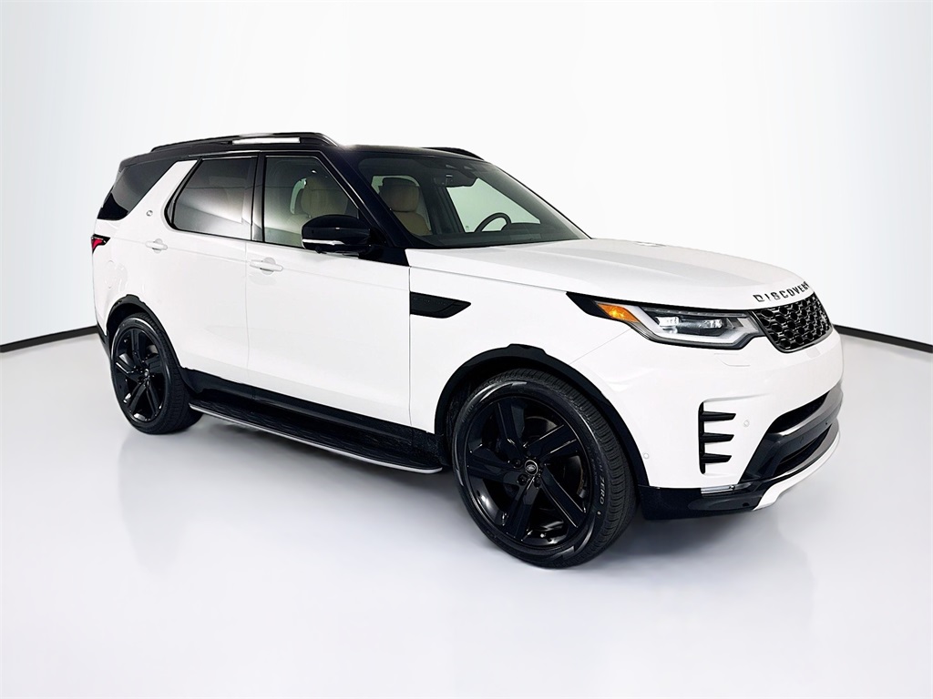 2025 Land Rover Discovery SE photo 3