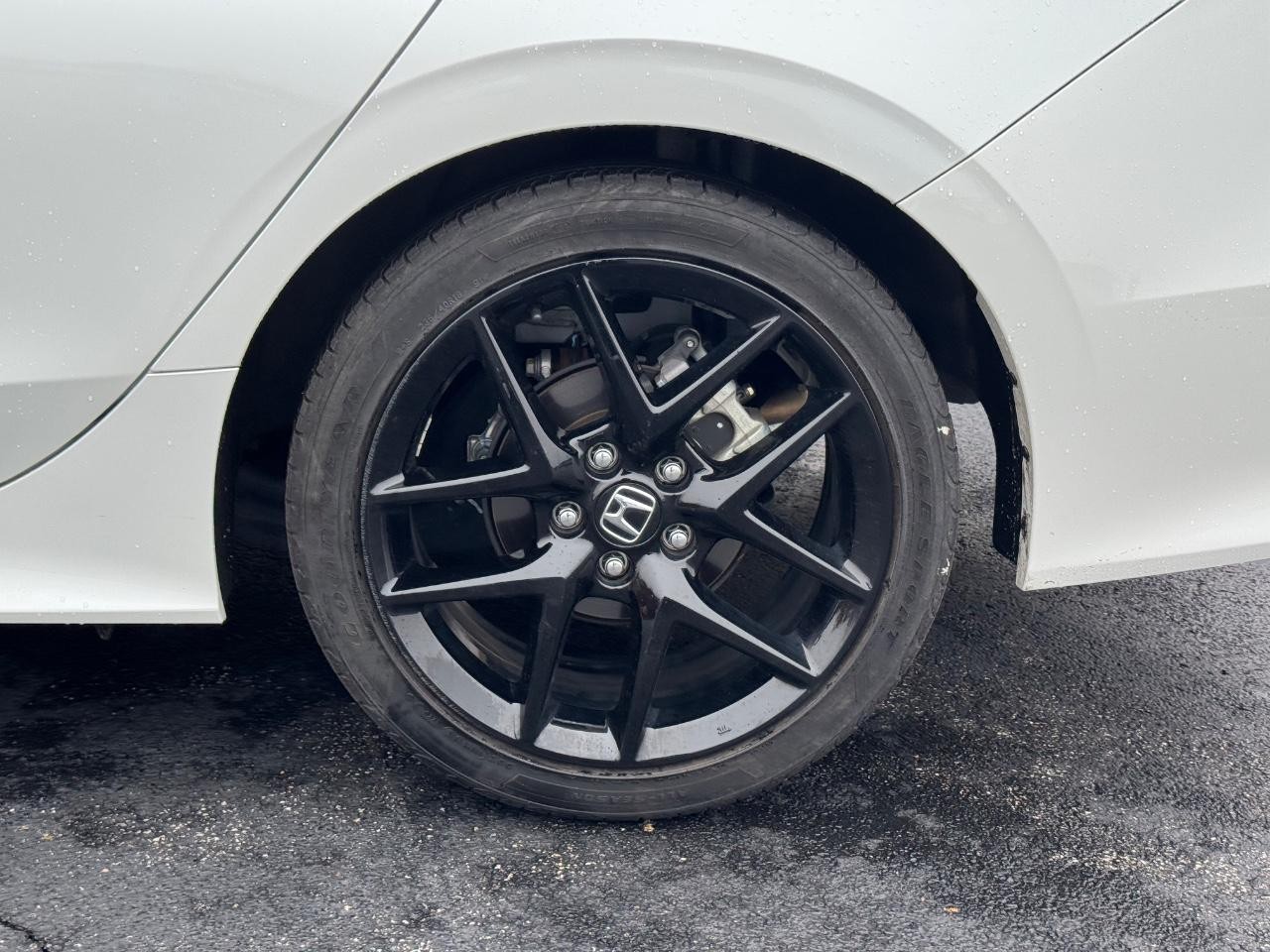 2023 Honda Civic Sport photo 2