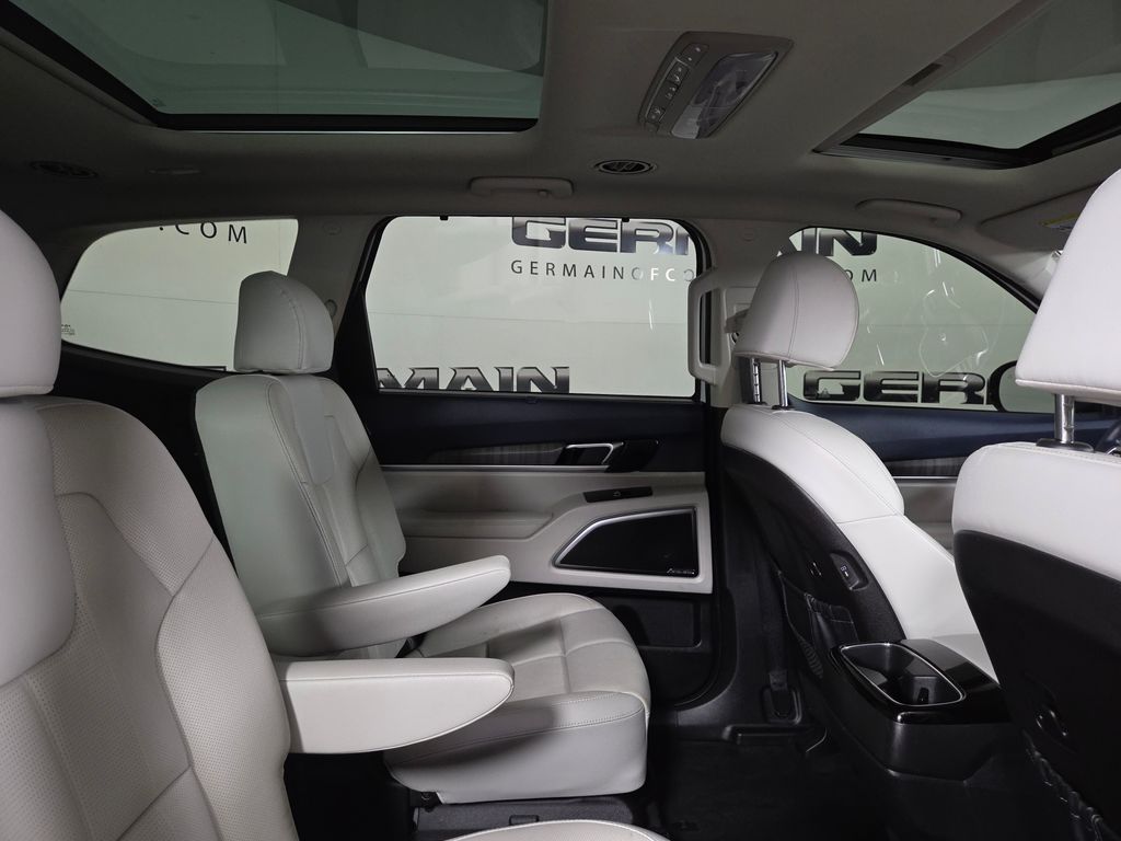 2023 Kia Telluride SX photo 18