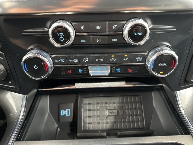 2023 Ford F-150 Lariat photo 18